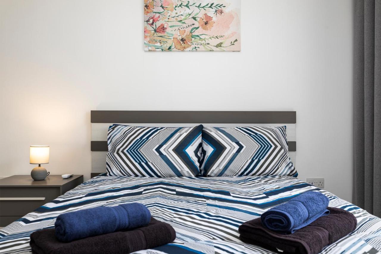 Modern 3Br Stylish Apartment With Large Balcony - Close To St Julians And St Georges Bay Is-Swieqi Extérieur photo